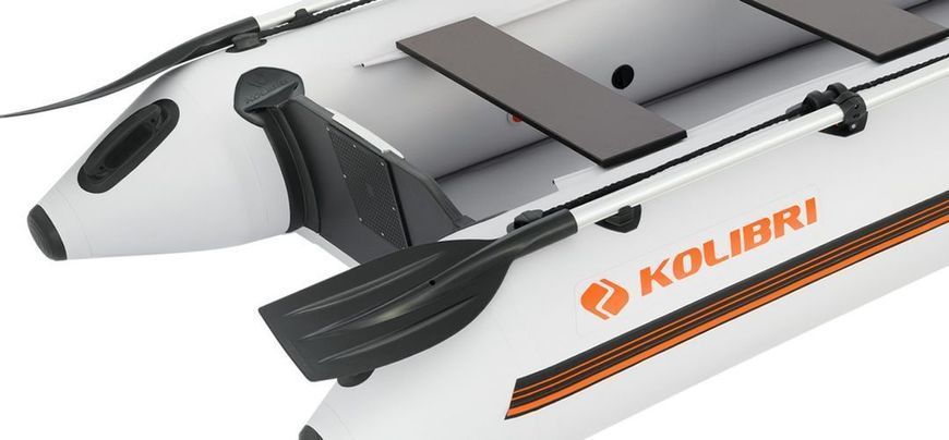 Колибри КМ-260 (Kolibri KM-260) светло-серая моторная надувная лодка, без настила 22739 фото